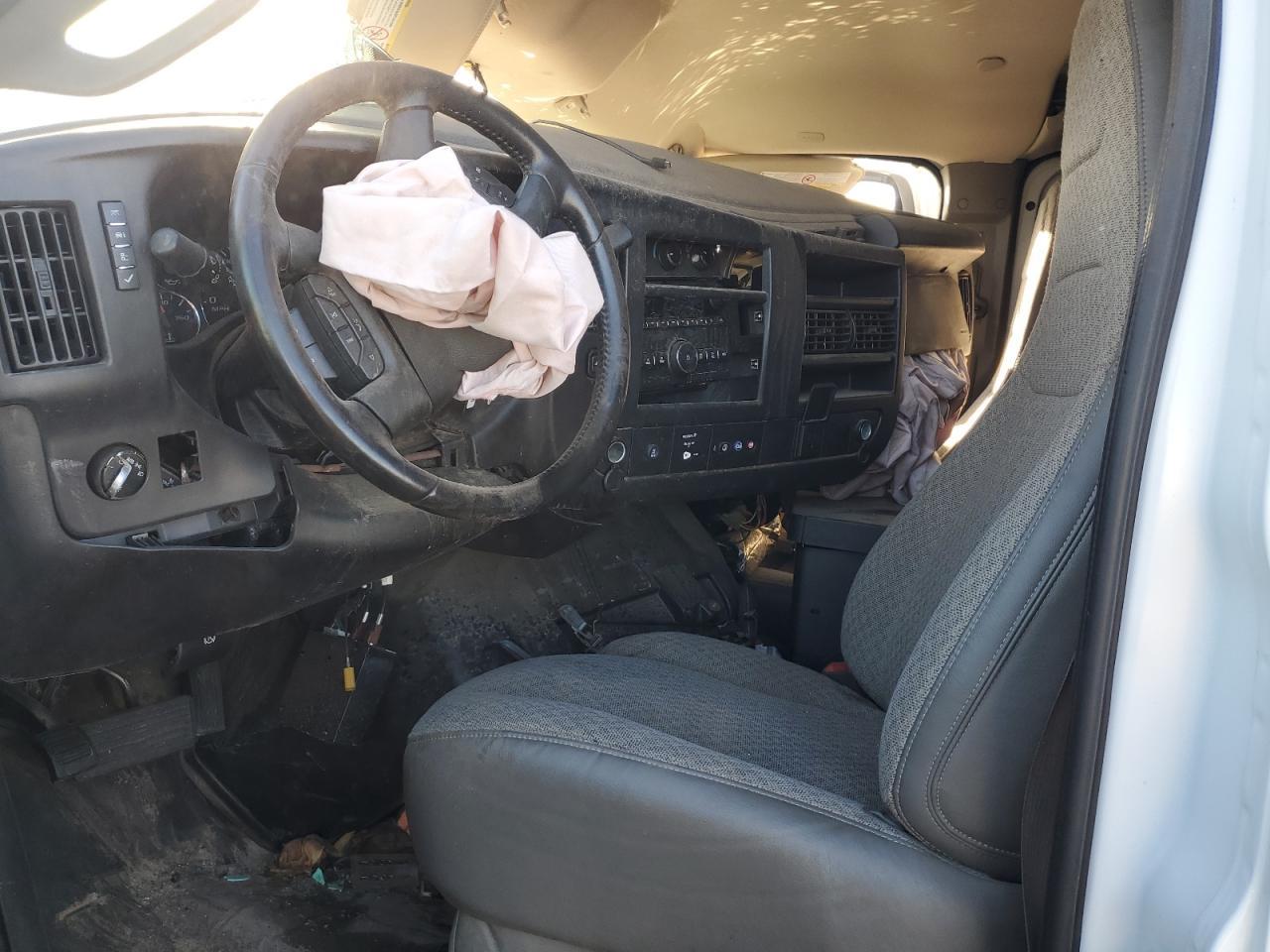 2022 Chevrolet Express 2500 Utility / Service Van - Фото 7