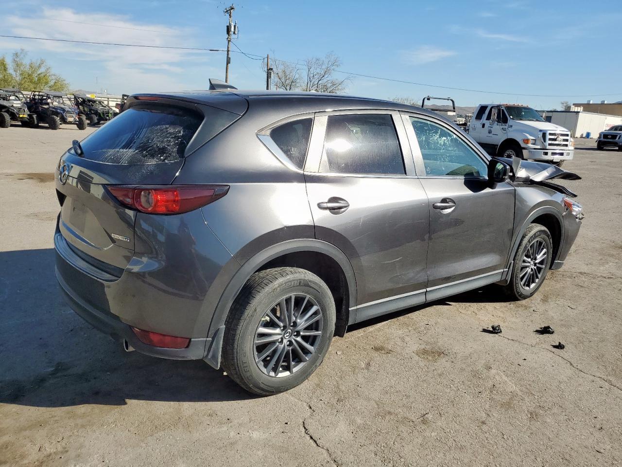 2021 Mazda Cx-5 Touring - Image 3