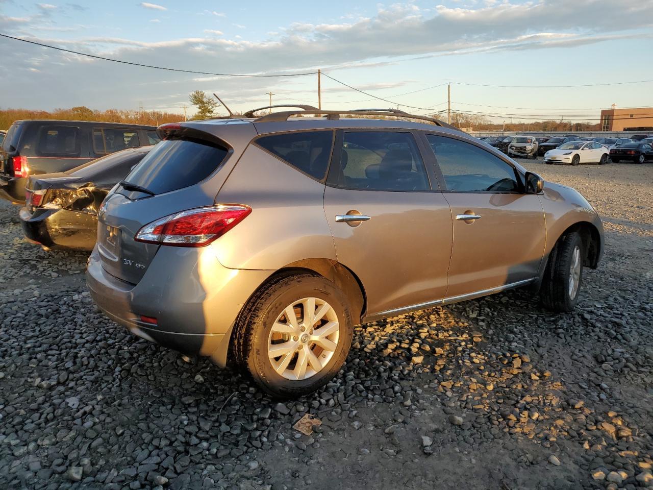2012 Nissan Murano S - Image 3