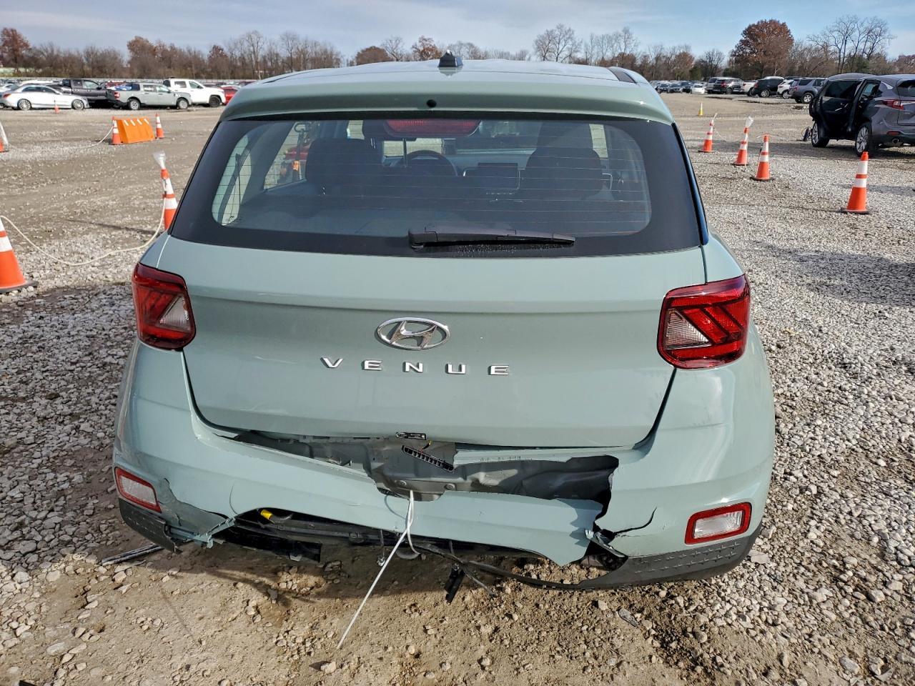 2025 Hyundai Venue Se - Фото 6