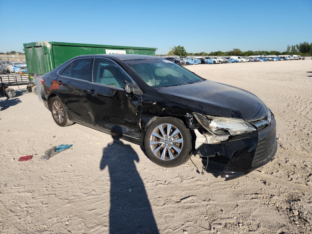 2015 Toyota Camry Le - Фото 4