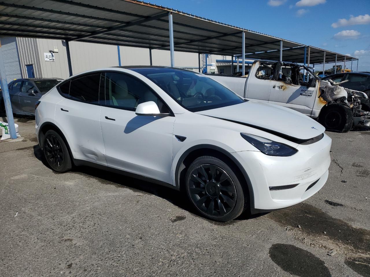 2023 Tesla Model Y - Фото 4