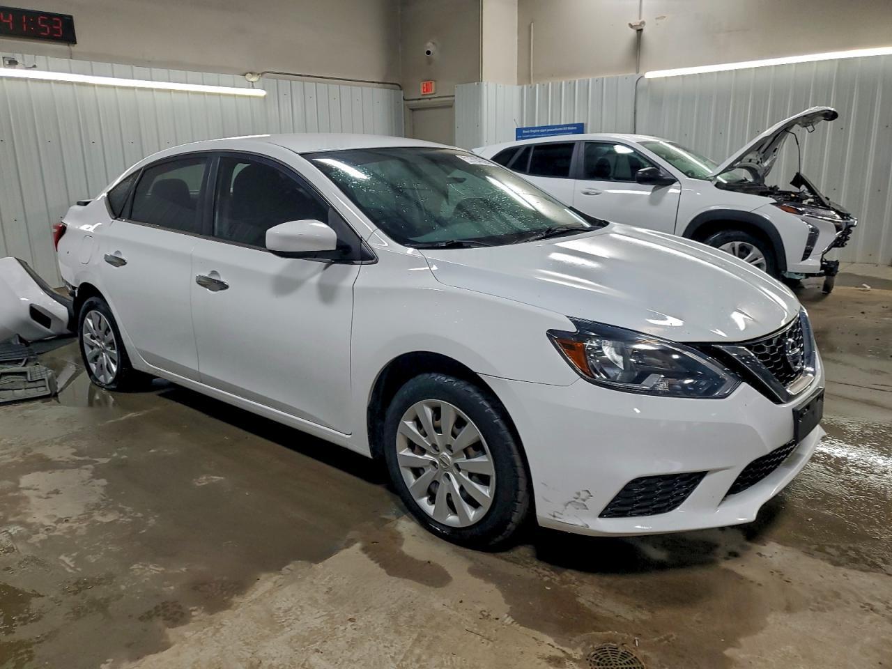 2019 Nissan Sentra S - Фото 4