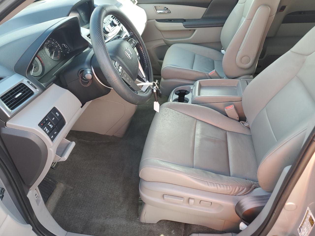 2016 Honda Odyssey Touring - Image 7