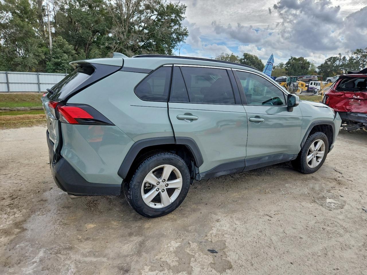 2021 Toyota Rav4 Xle Premium - Image 3