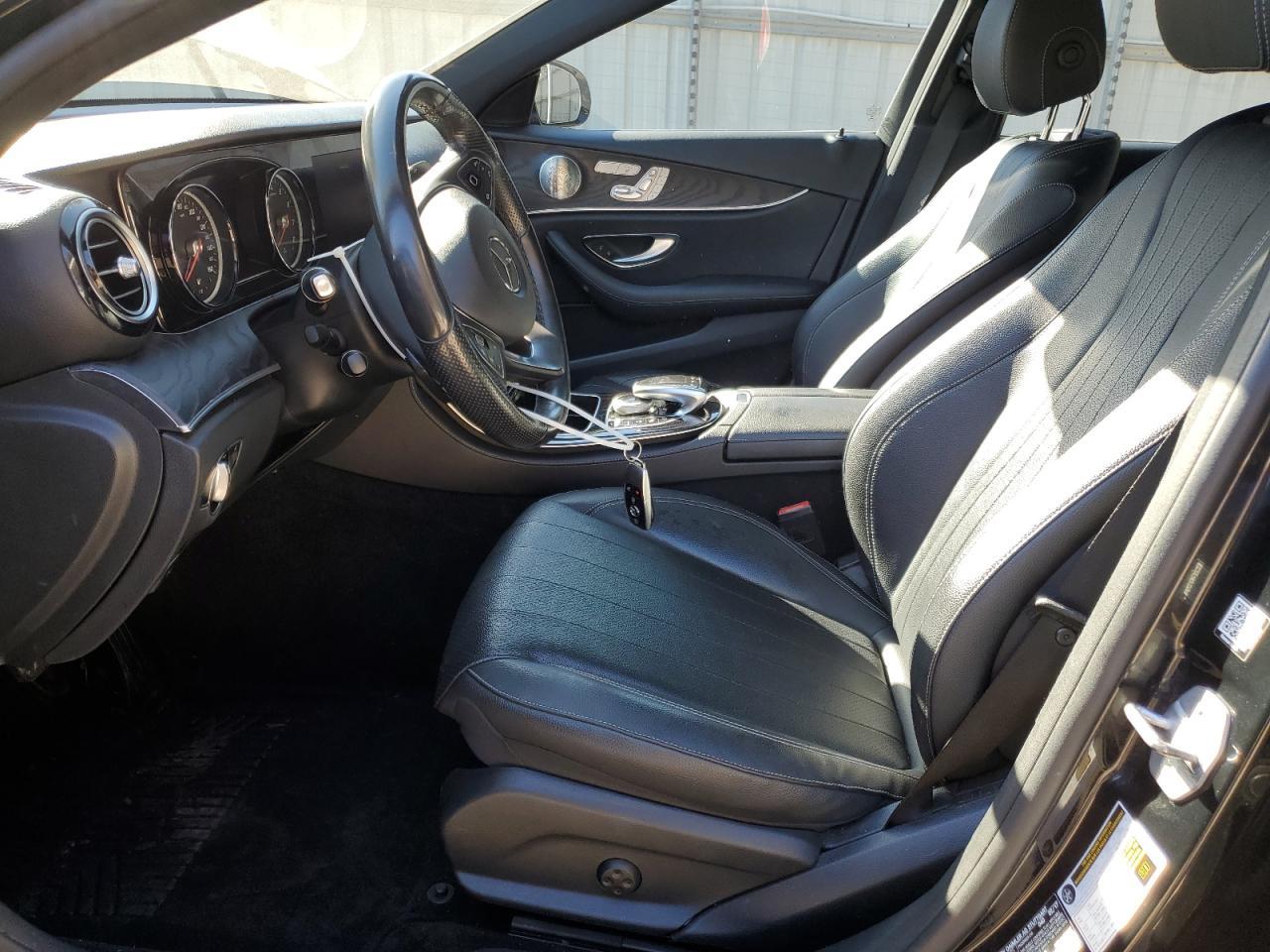 2017 Mercedes-Benz E 300 - Фото 7