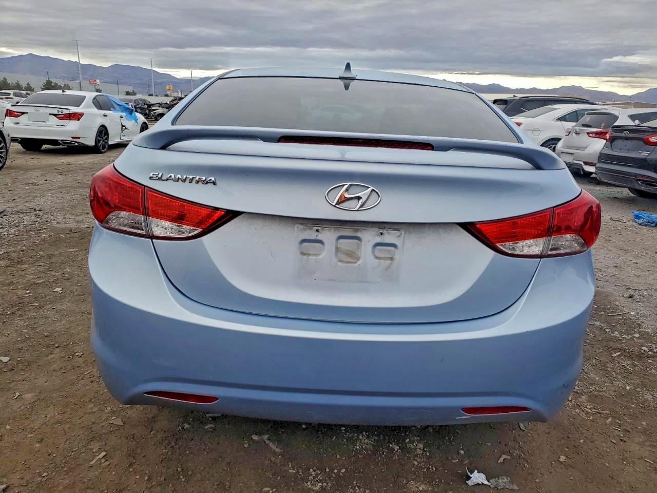 2013 Hyundai Elantra Gls - Image 6