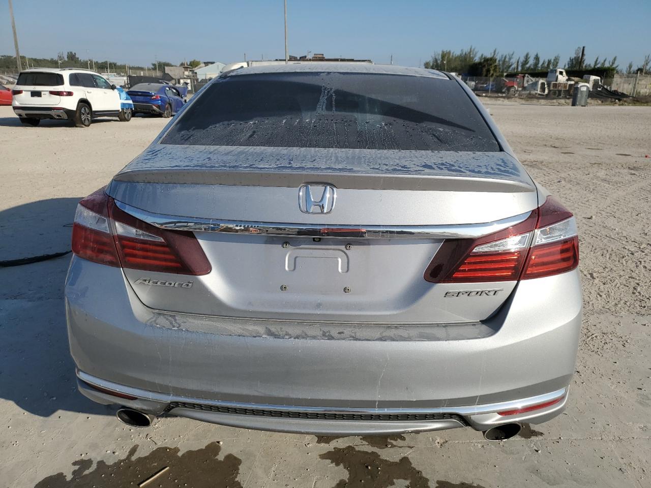 2017 Honda Accord Sport - Image 6