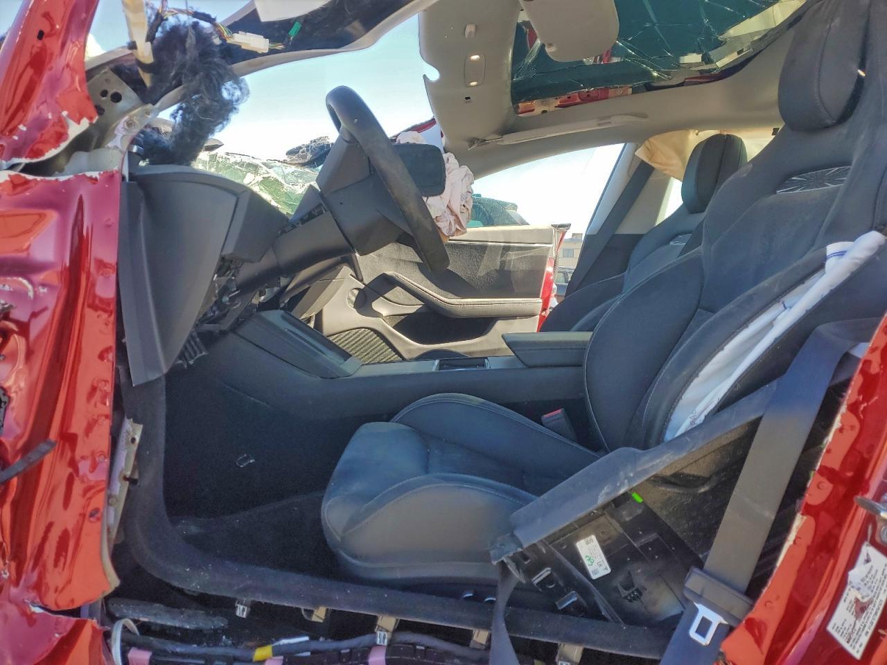 2024 Tesla Model 3 - Фото 7