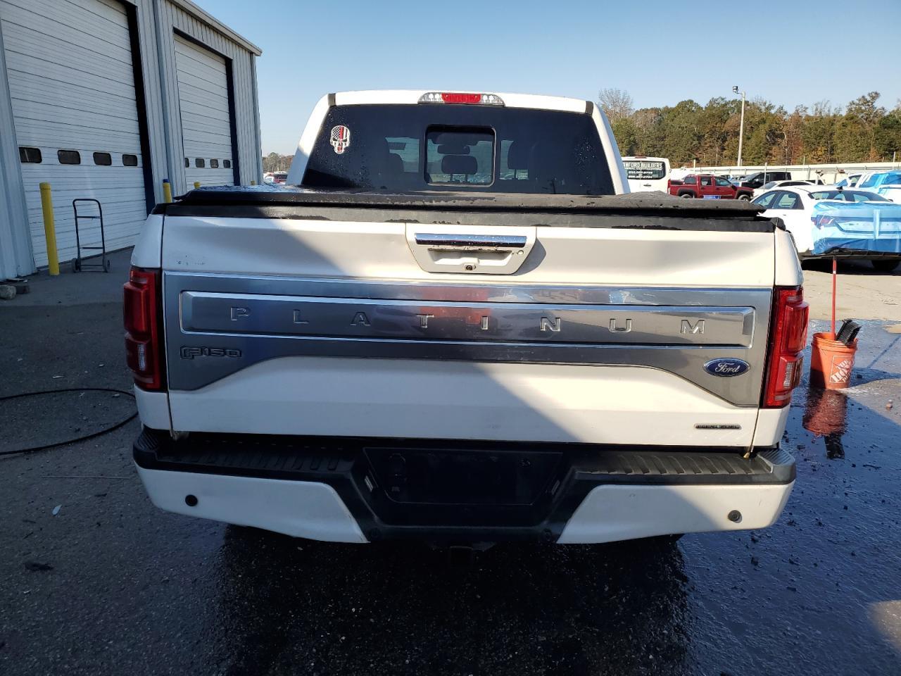 2015 Ford F150 Supercrew - Фото 6