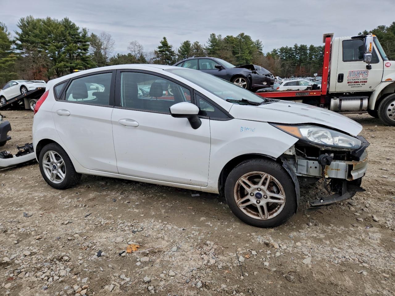 2018 Ford Fiesta Se - Фото 4