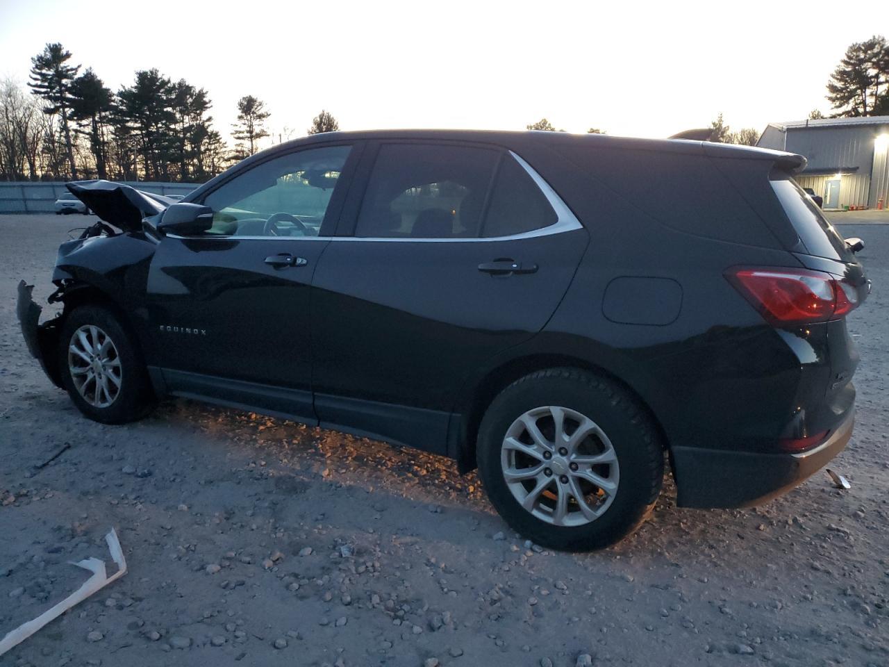2019 Chevrolet Equinox Lt - Image 2
