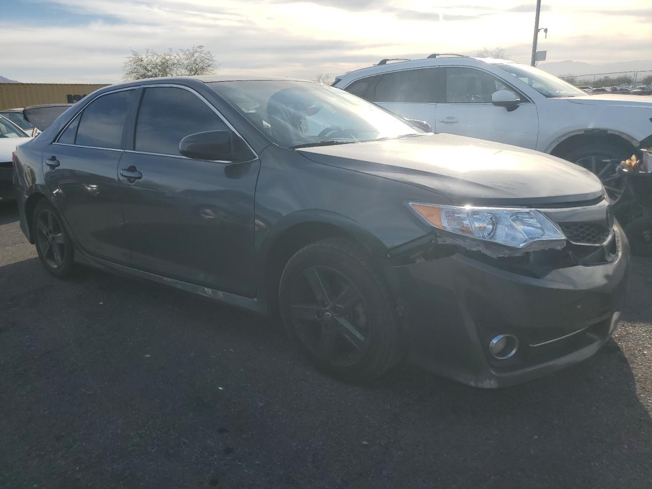 2012 Toyota Camry Base - Фото 4