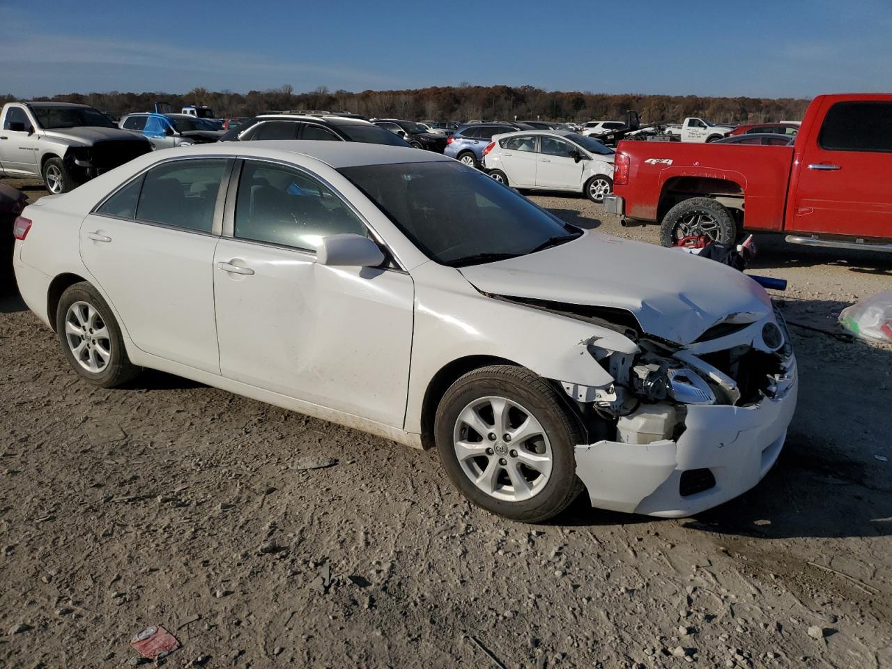 2011 Toyota Camry Base - Фото 4