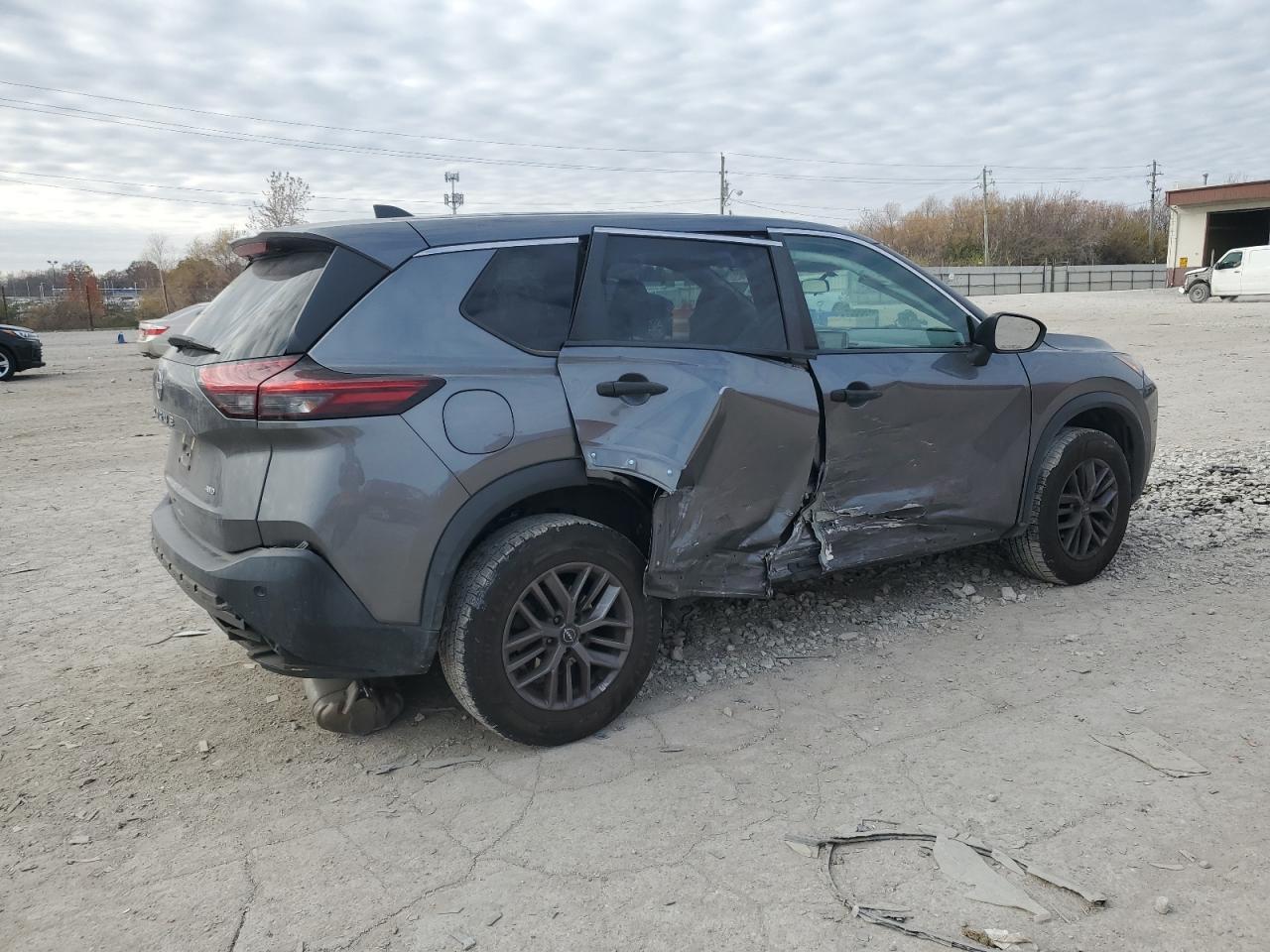 2022 Nissan Rogue S - Фото 3