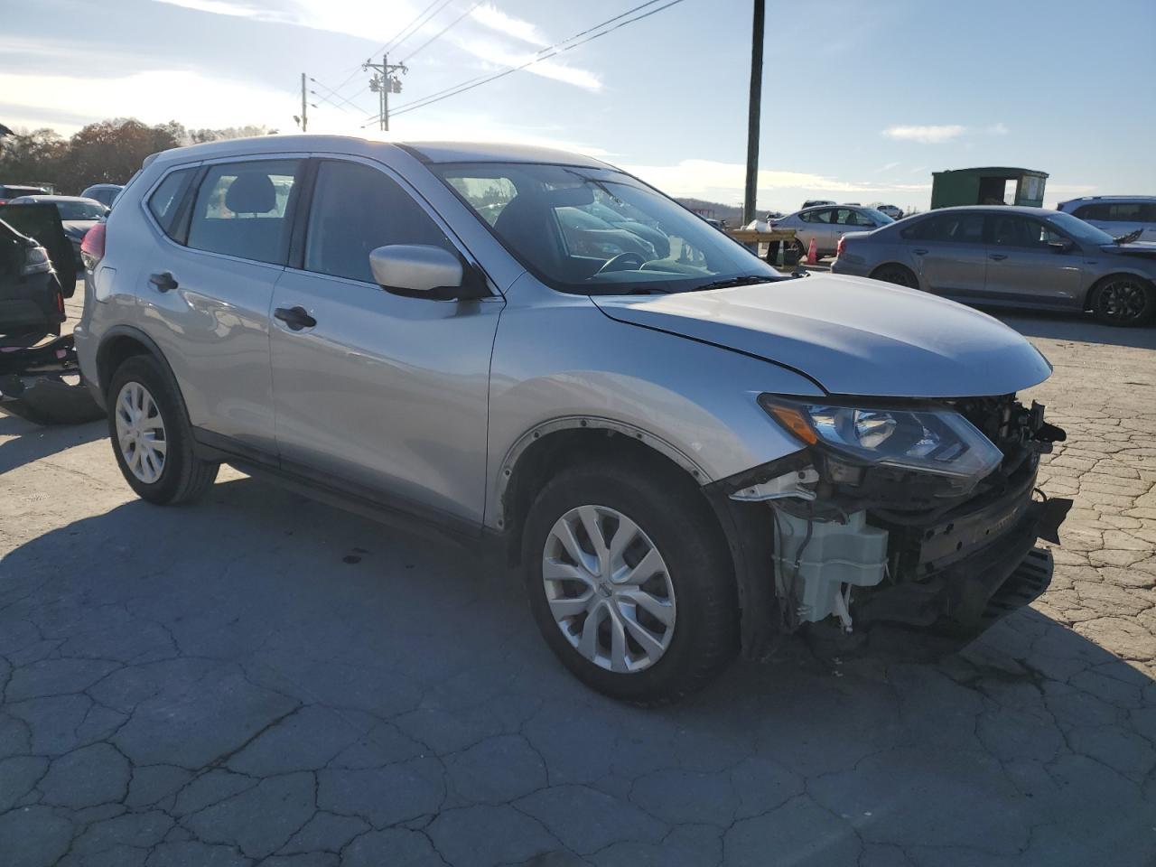 2018 Nissan Rogue S - Фото 4