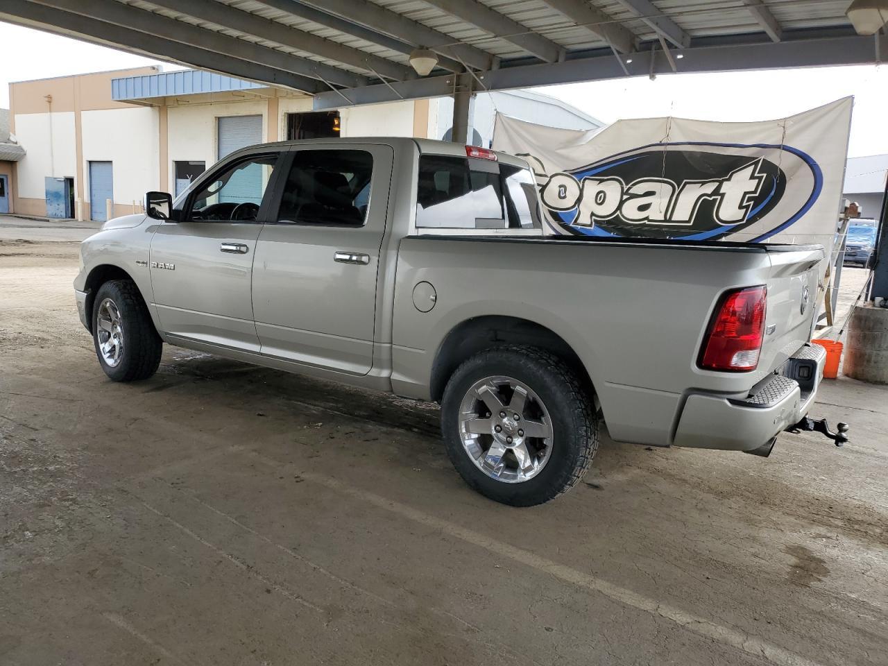 2009 Dodge Ram 1500 - Image 2