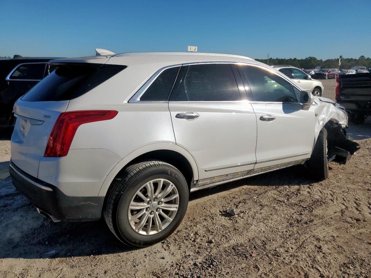 2019 Cadillac Xt5 - Фото 3