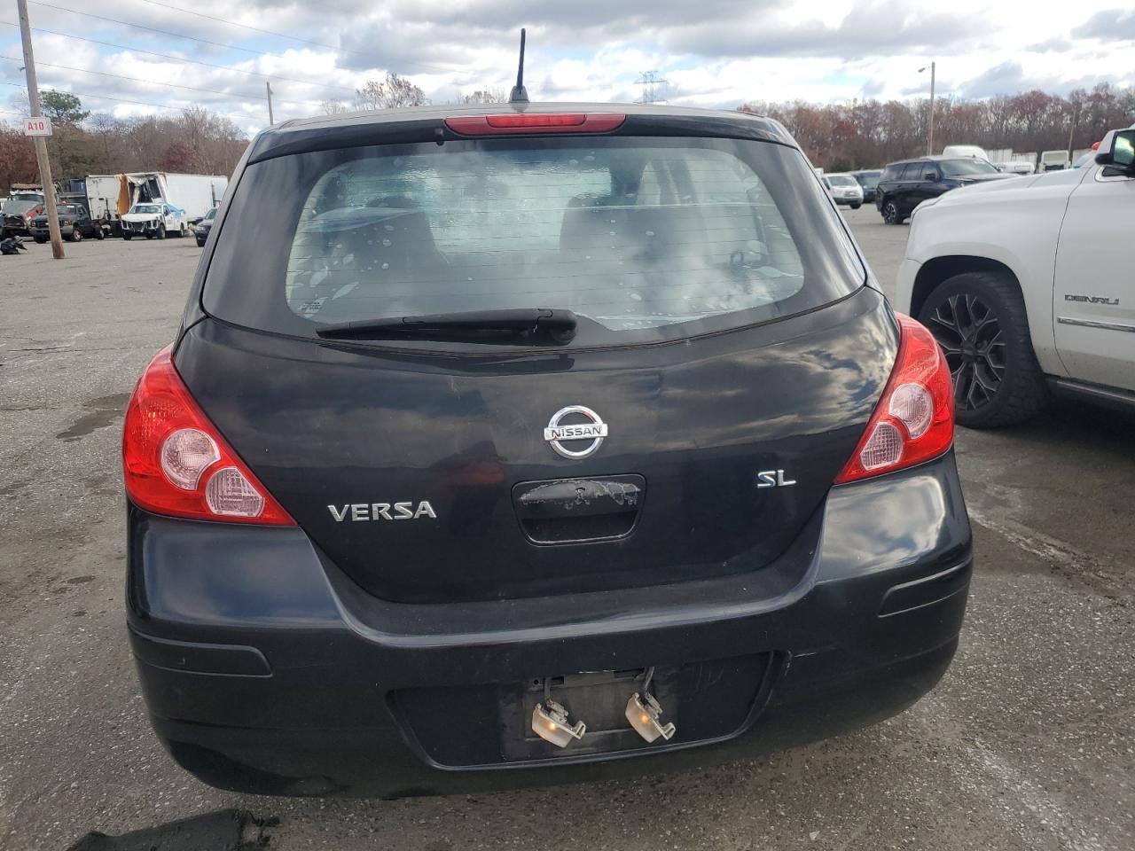 2009 Nissan Versa S - Фото 6