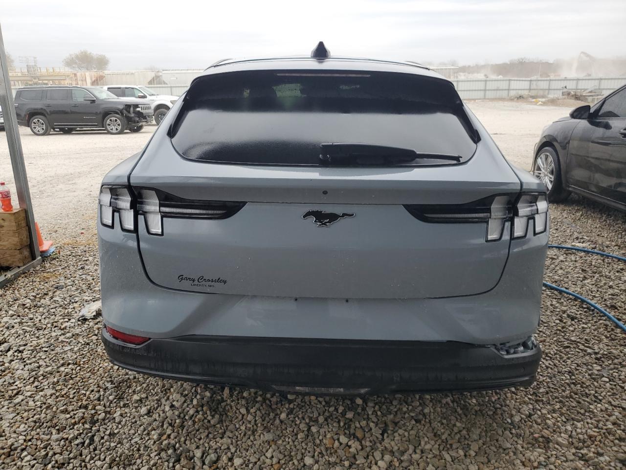 2025 Ford Mustang Mach-E Premium - Фото 6