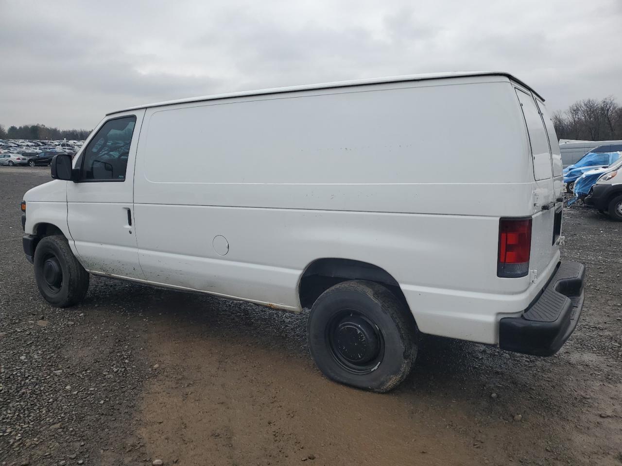 2013 Ford E250 Utility / Service Van - Image 2