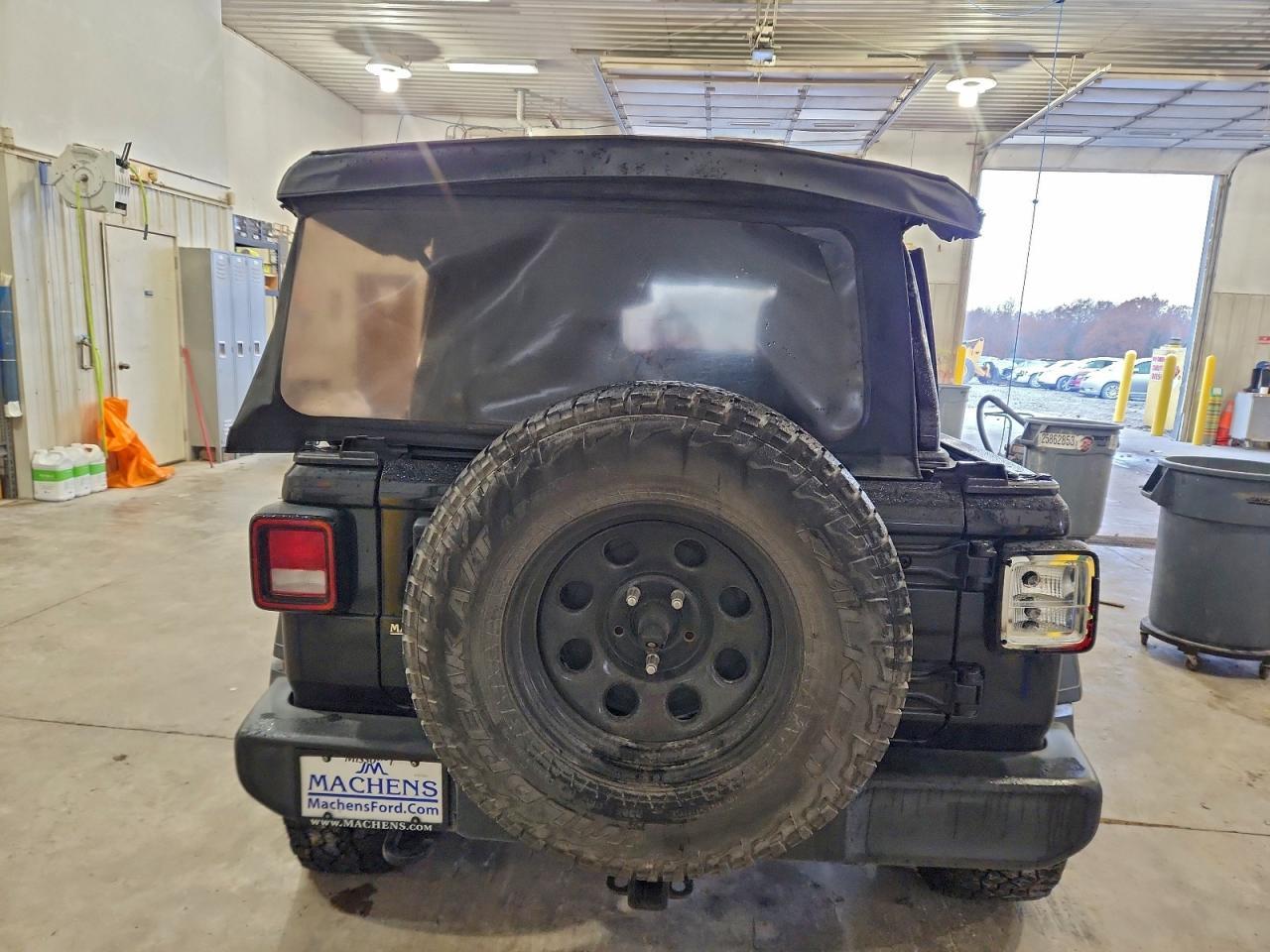 2018 Jeep Wrangler Unlimited Sport - Фото 6