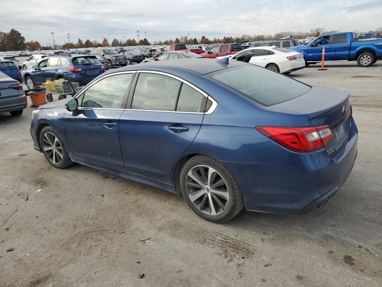 2019 Subaru Legacy - Фото 2