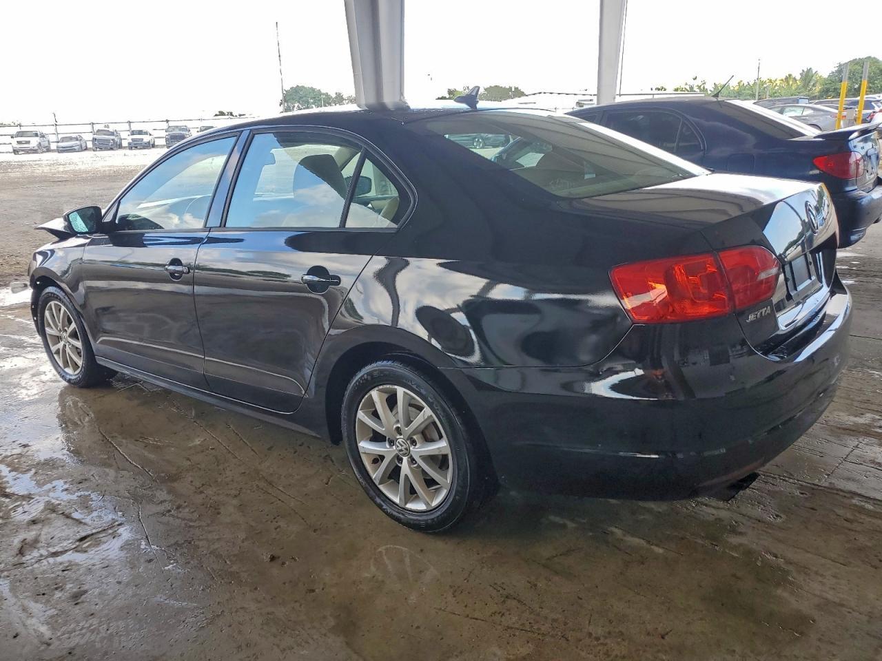 2011 Volkswagen Jetta Se - Фото 2