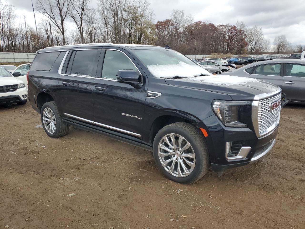 2023 GMC Yukon Xl Denali - Фото 4