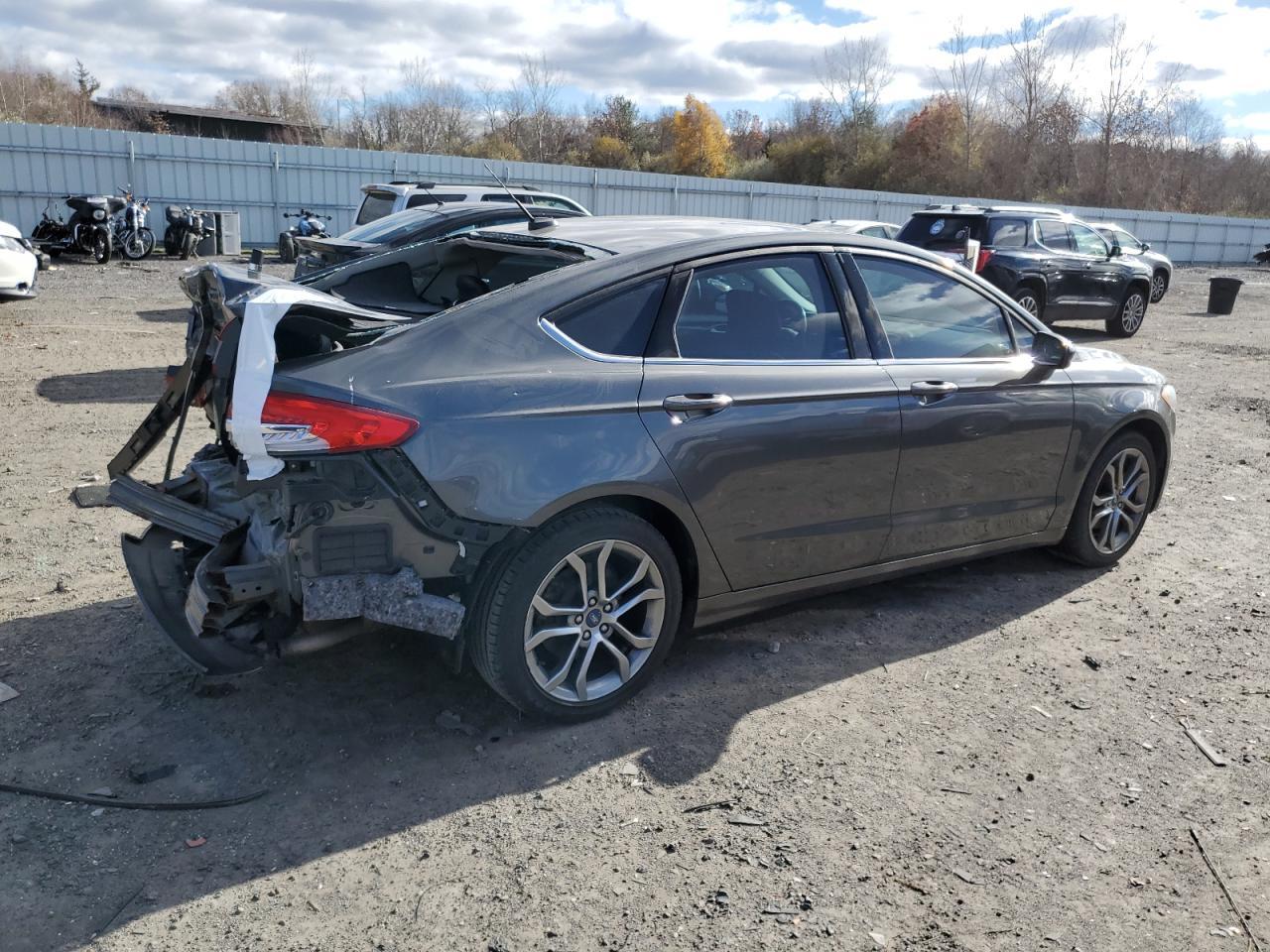 2017 Ford Fusion Se - Фото 3