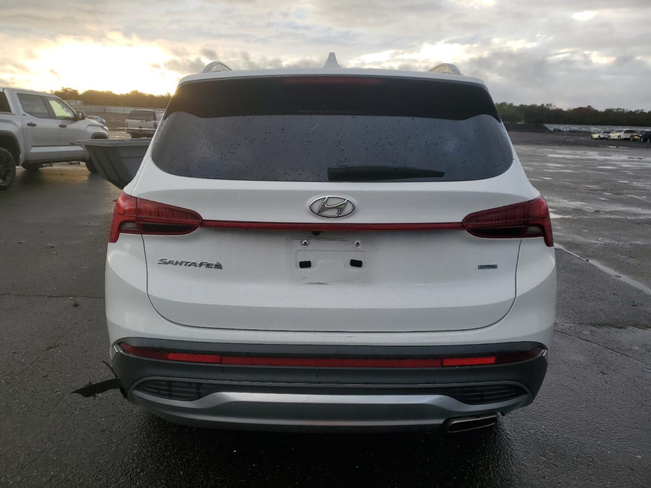 2023 Hyundai Santa Fe Sel Premium - Image 6