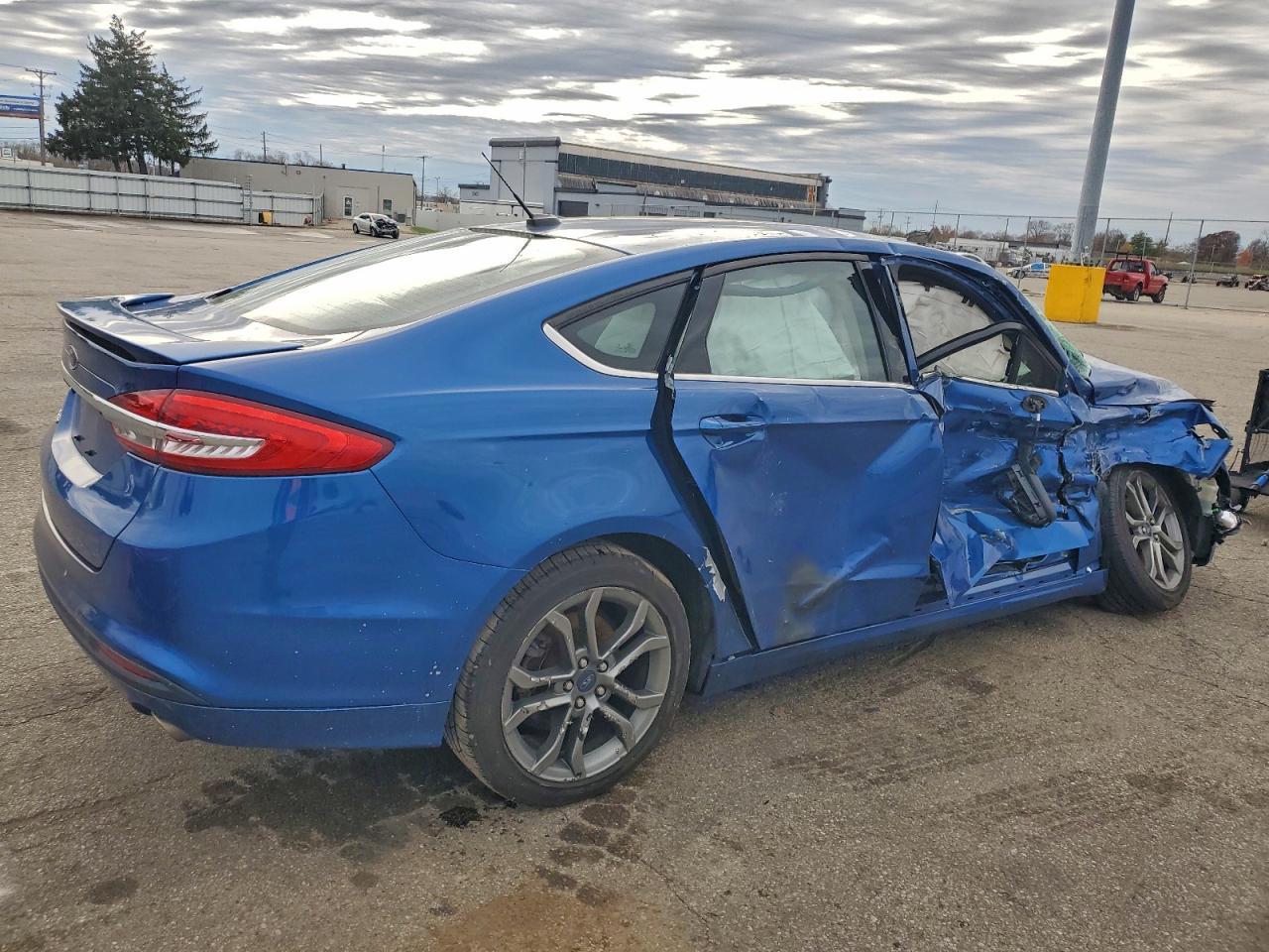 2017 Ford Fusion S - Фото 3