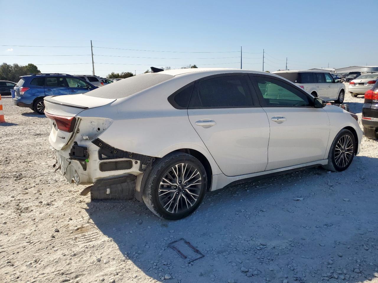 2023 Kia Forte Gt Line - Фото 3