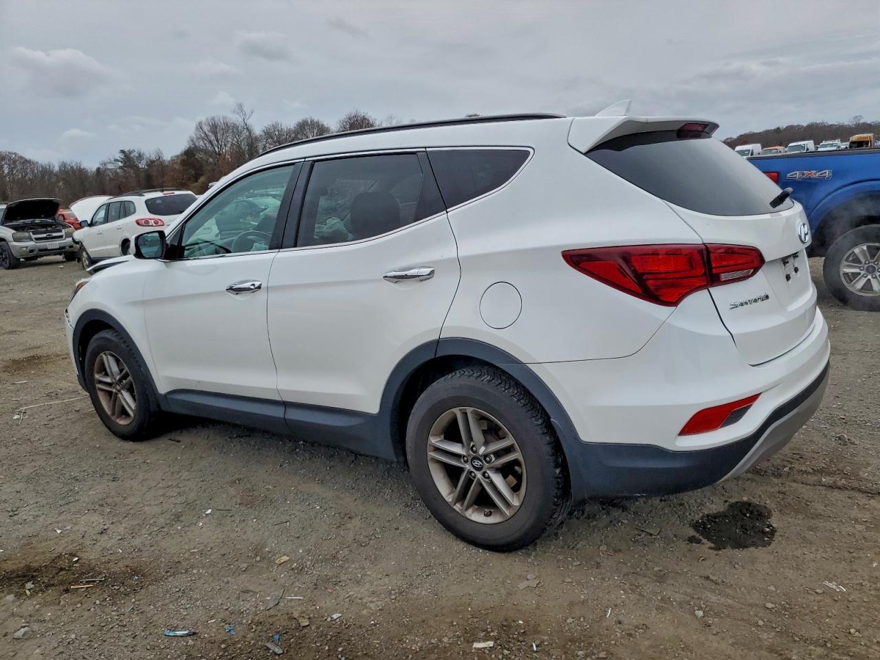 2017 Hyundai Santa Fe Sport - Фото 2