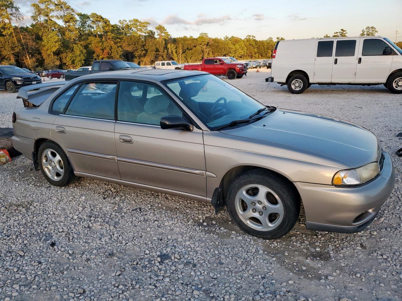 1999 Subaru Legacy L - Фото 4