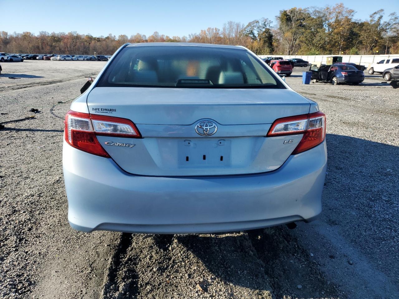 2012 Toyota Camry Le - Фото 6