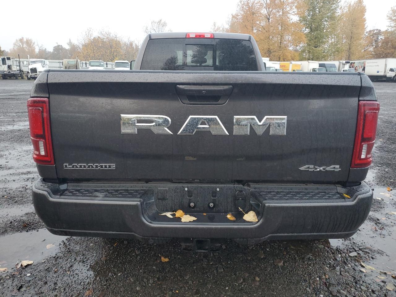 2025 Ram 3500 Laramie - Фото 6