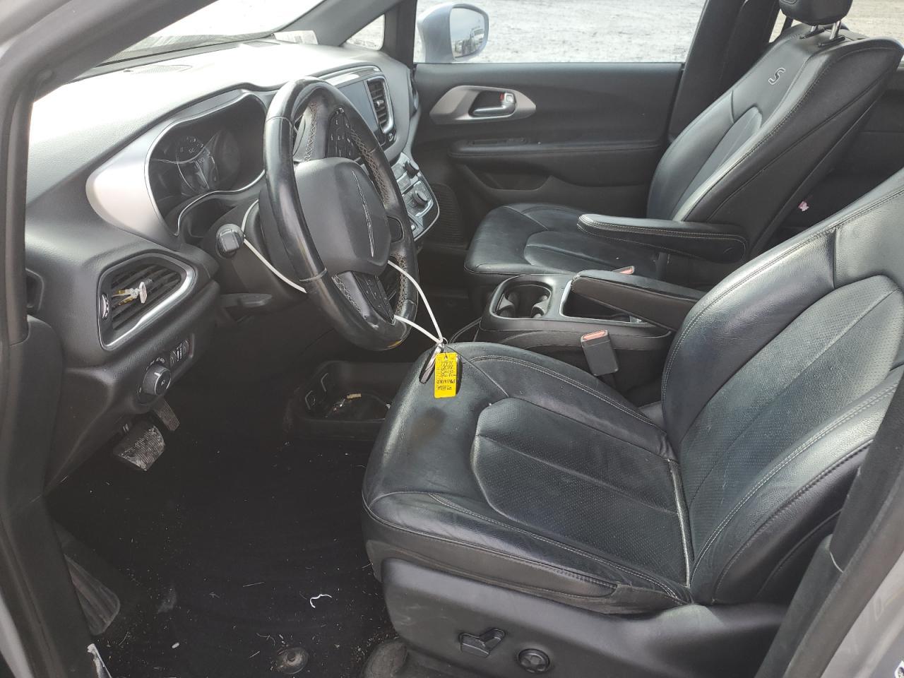 2018 Chrysler Pacifica Touring L Plus - Image 7
