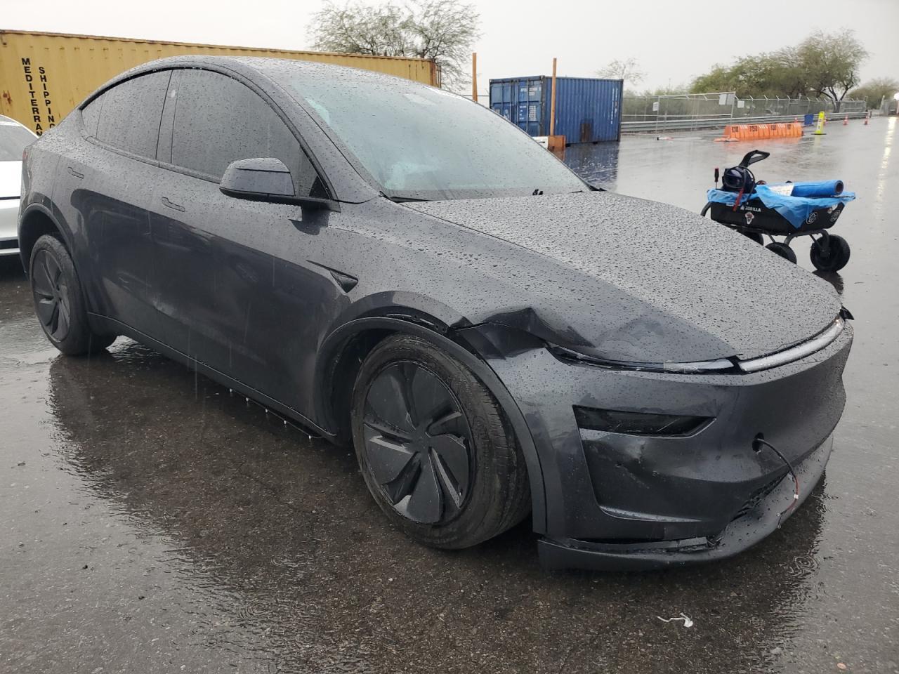 2026 Tesla Model Y - Фото 4