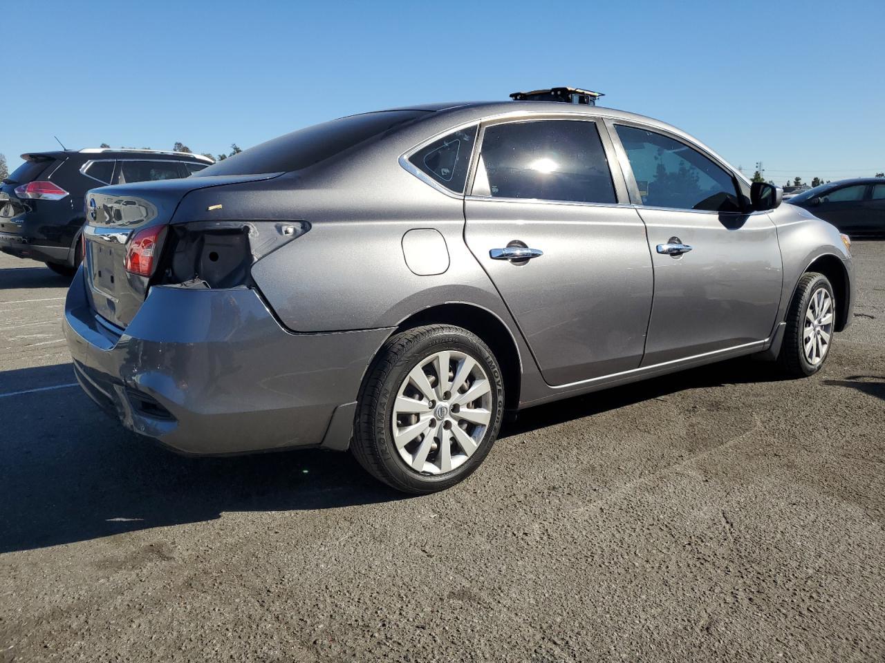 2016 Nissan Sentra S - Фото 3