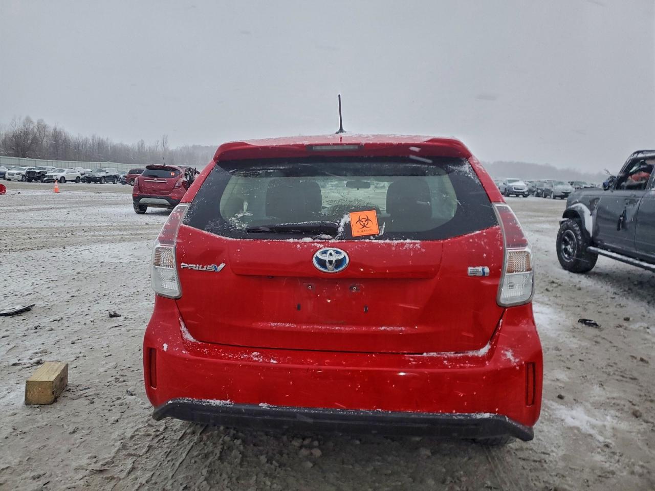 2017 Toyota Prius V Three - Image 6
