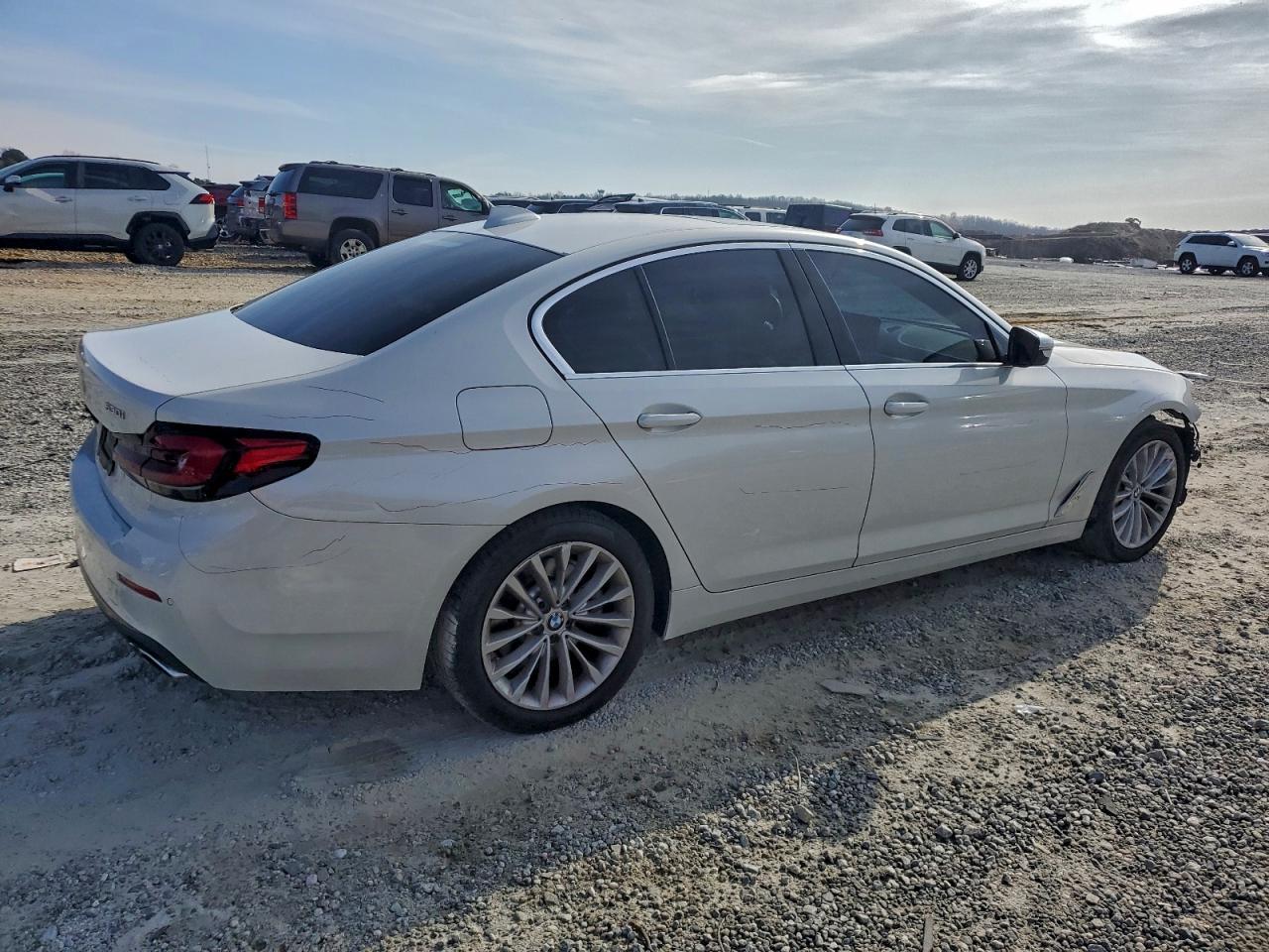 2023 BMW 530 Xi - Фото 3