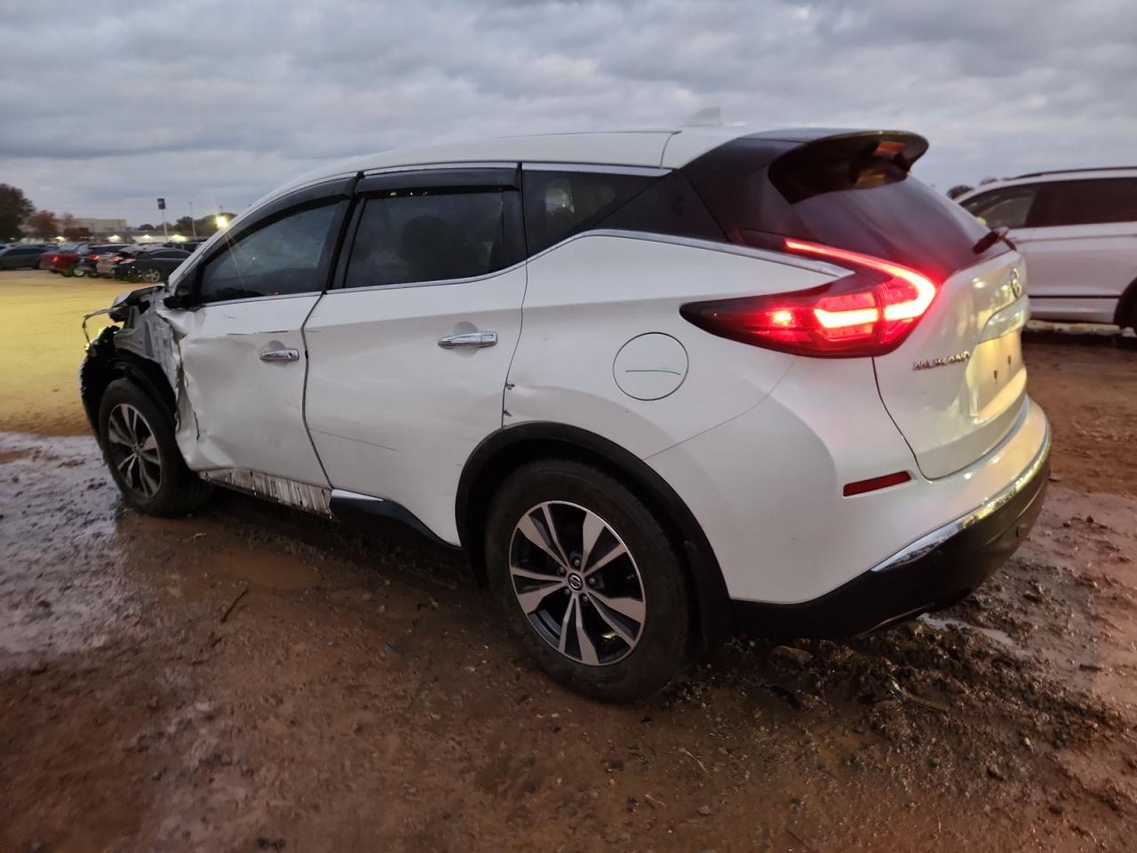 2020 Nissan Murano S - Image 2