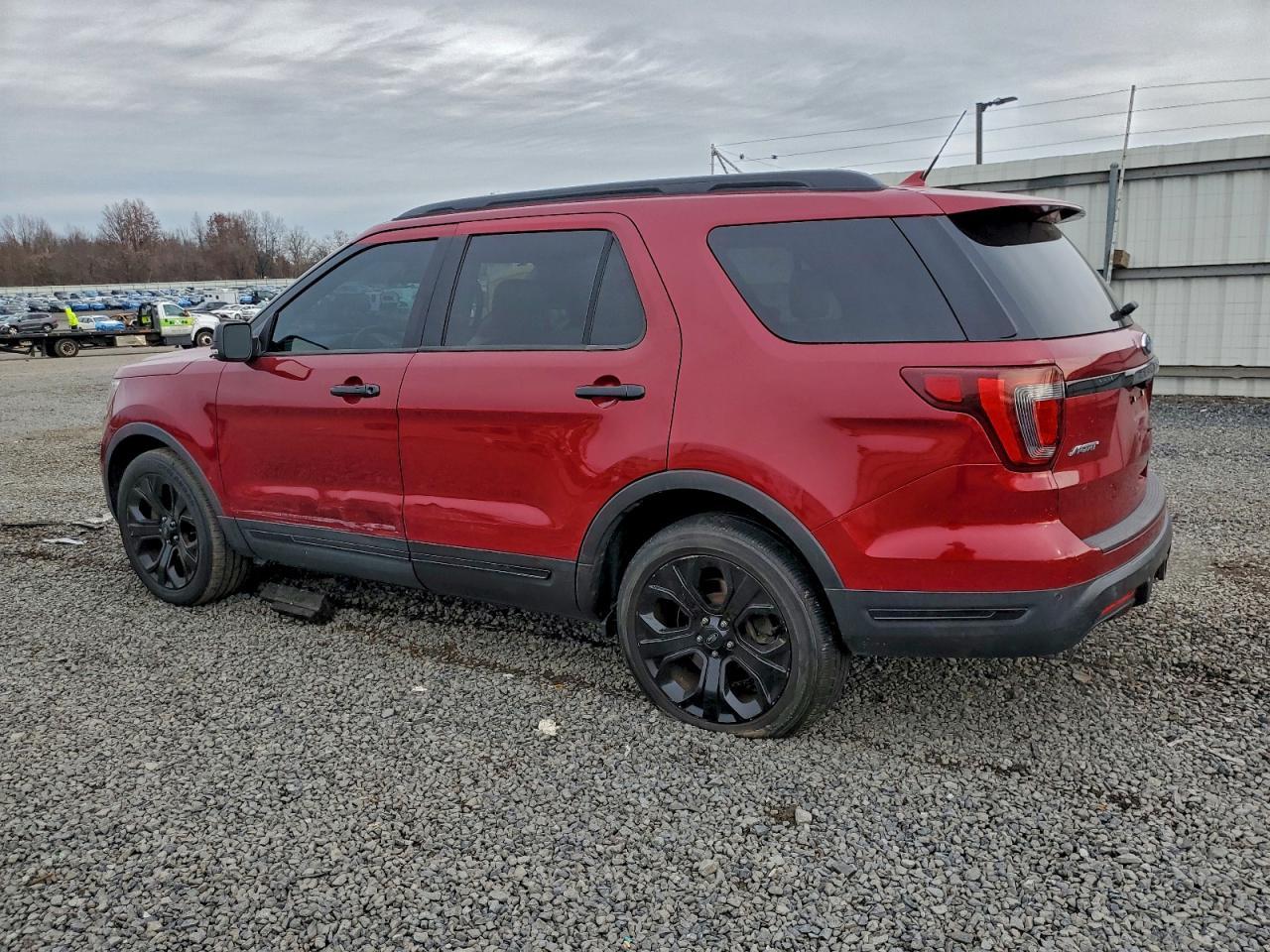 2019 Ford Explorer Sport - Image 2