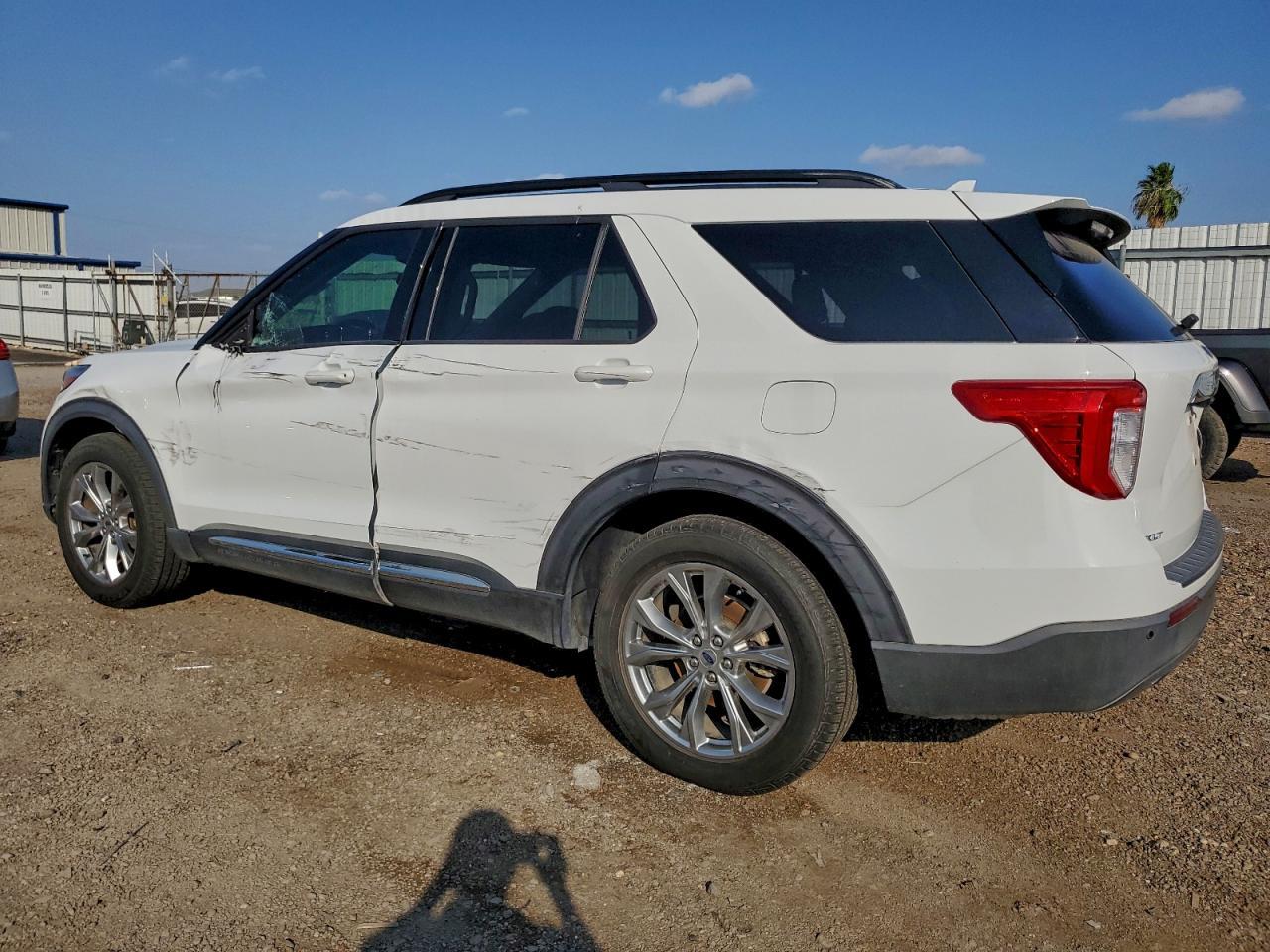 2020 Ford Explorer Xlt - Фото 2