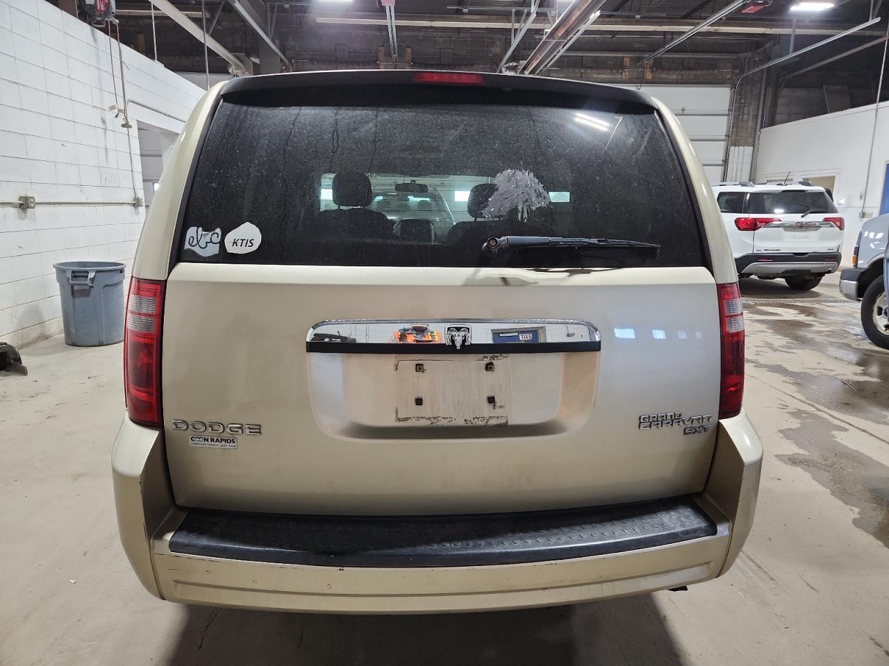 2010 Dodge Grand Caravan Sxt - Image 6