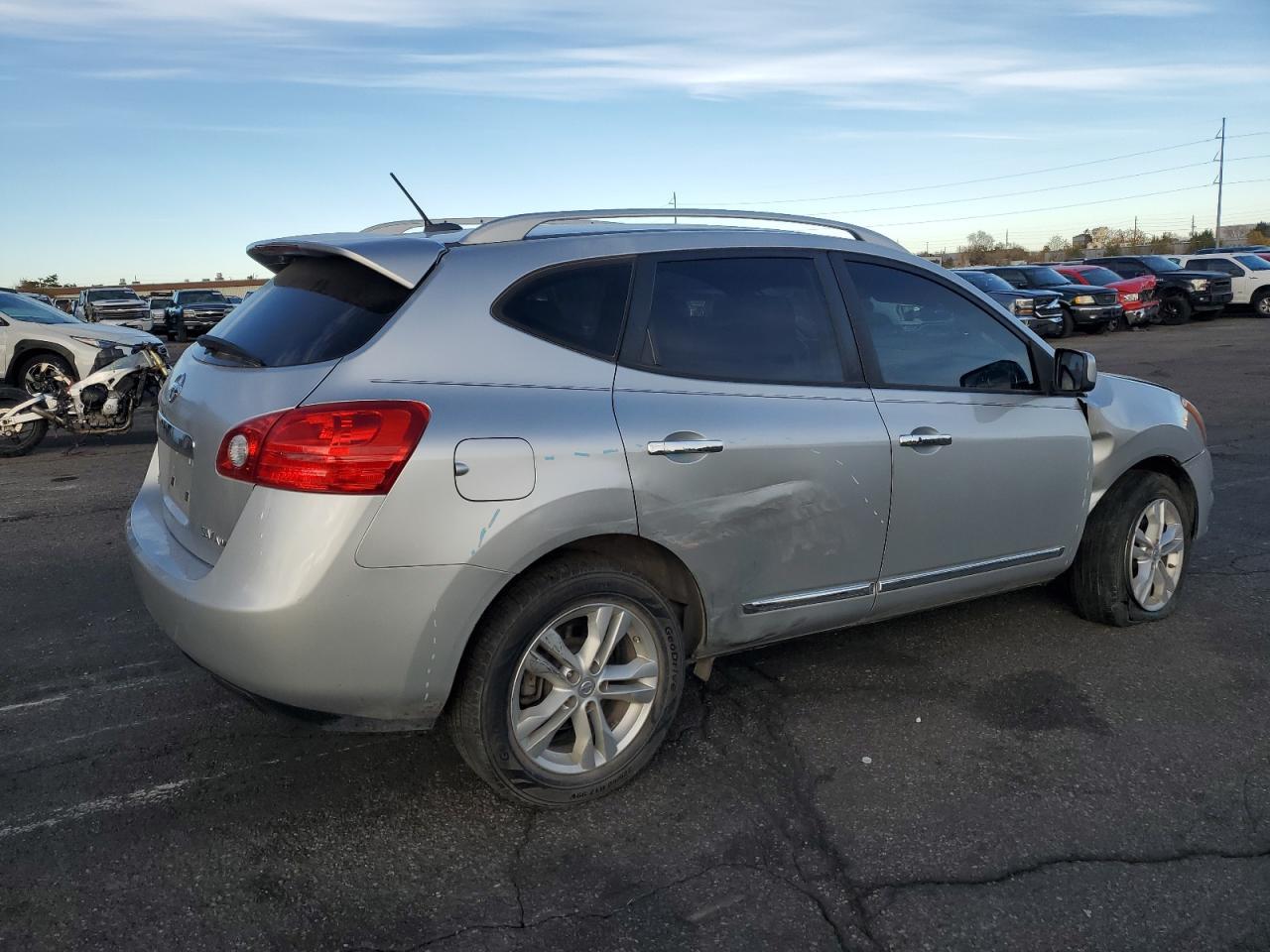 2013 Nissan Rogue S - Image 3