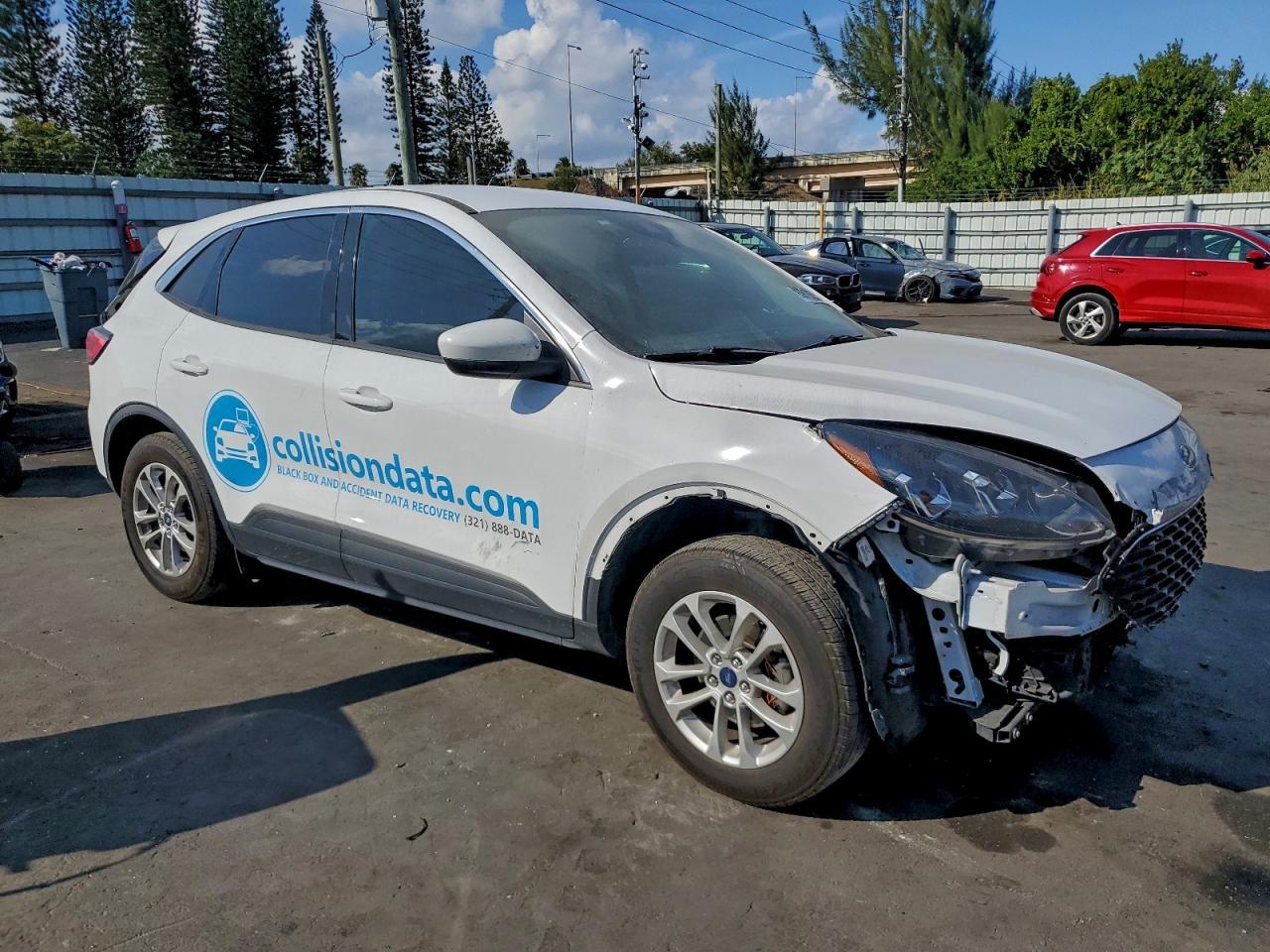 2021 Ford Escape Se - Фото 4