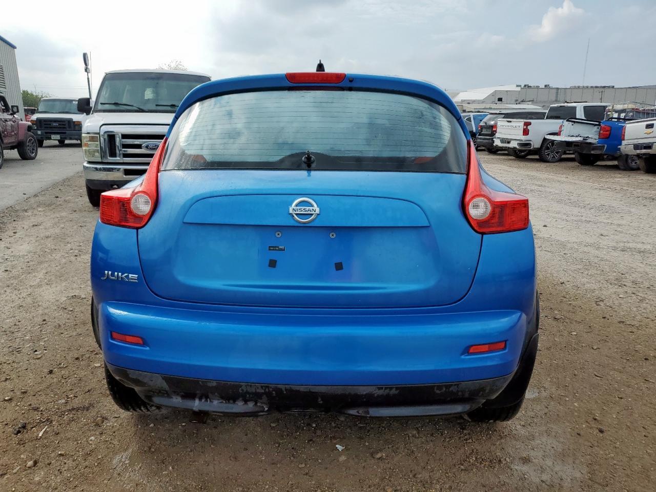 2011 Nissan Juke S - Image 6