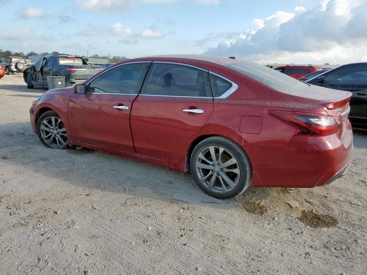 2018 Nissan Altima 2.5 - Image 2